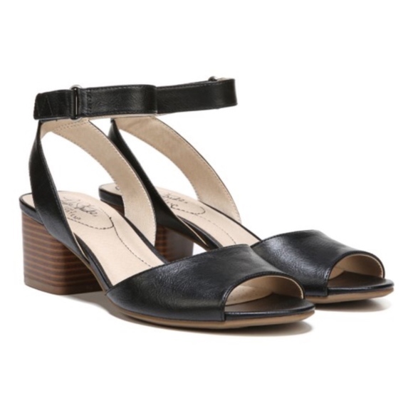lifestride rosetta sandal